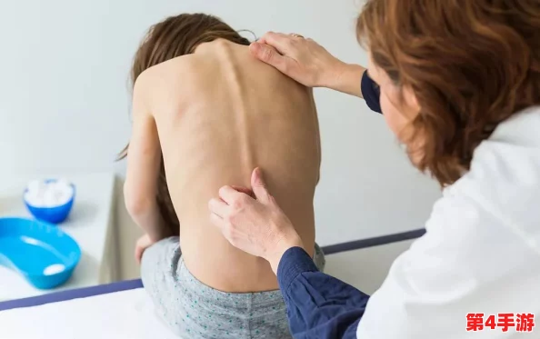 女生坐男生腿上睾丸疼正常吗？医生：这是一种危险的行为，需引起重视！图片