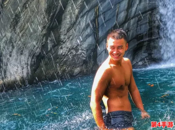 国产超帅GayChina男同:2024年LGBTQ+文化盛宴与新兴潮流的完美结合 国产超帅GayChina男同:2024年LGBTQ+文化盛宴与新兴潮流的完美结合