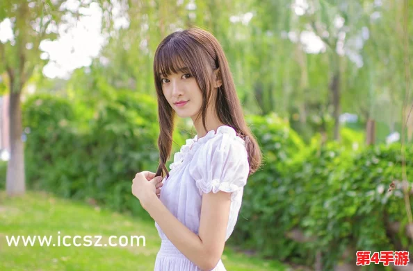 李丽莎喷水视频引发热议,网友纷纷讨论其背后的故事与影响,究竟是什么让这段视频如此受关注? 李丽莎喷水视频引发热议,网友纷纷讨论其背后的故事与影响,究竟是什么让这段视频如此受关注?