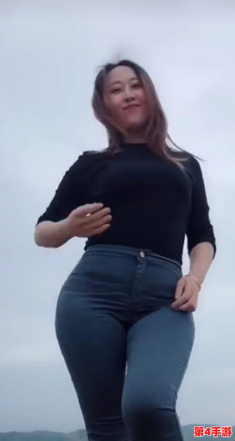 艳母肥臀：探讨现代社会中对女性身体形象的多元化认知与审美标准，以及其在文化和媒体中的表现